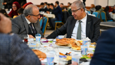 GELENEKSEL İFTAR SOFRASINDA GÖNÜLLER KENETLENDİ