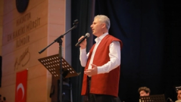 KOCAELİ İLAHİHYAT'TA MEZUNİYET SEVİNCİ