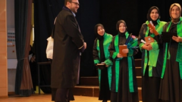 KOCAELİ İLAHİHYAT'TA MEZUNİYET SEVİNCİ