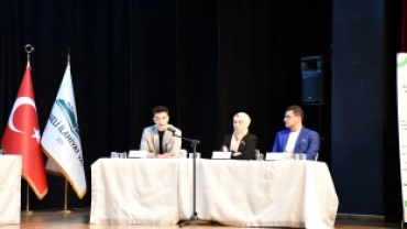 GÖÇÜN İKİ YÜZÜ: KAZANIM MI, KAYIP MI? MÜNAZARA YARIŞMASI GERÇEKLEŞTİ
