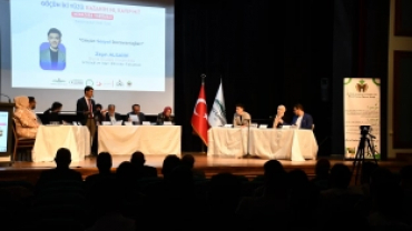 GÖÇÜN İKİ YÜZÜ: KAZANIM MI, KAYIP MI? MÜNAZARA YARIŞMASI GERÇEKLEŞTİ