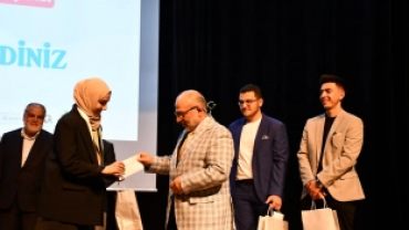 GÖÇÜN İKİ YÜZÜ: KAZANIM MI, KAYIP MI? MÜNAZARA YARIŞMASI GERÇEKLEŞTİ