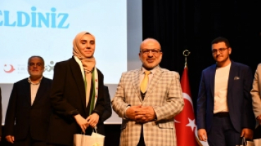 GÖÇÜN İKİ YÜZÜ: KAZANIM MI, KAYIP MI? MÜNAZARA YARIŞMASI GERÇEKLEŞTİ