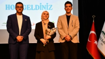 GÖÇÜN İKİ YÜZÜ: KAZANIM MI, KAYIP MI? MÜNAZARA YARIŞMASI GERÇEKLEŞTİ