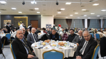 GELENEKSEL İFTAR SOFRASINDA GÖNÜLLER KENETLENDİ