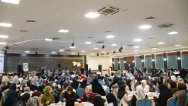 GELENEKSEL İFTAR SOFRASINDA GÖNÜLLER KENETLENDİ