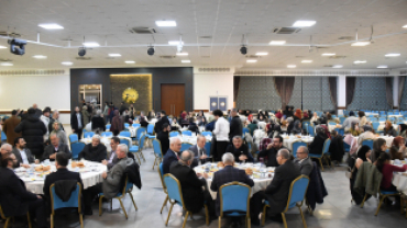 GELENEKSEL İFTAR SOFRASINDA GÖNÜLLER KENETLENDİ