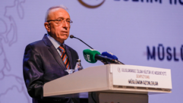 V. ULUSLARARASI İSLAM KÜLTÜR VE MEDENİYETİ SEMPOZYUMU “MÜSLÜMAN AZINLIKLAR” NİHAYETE ERDİ